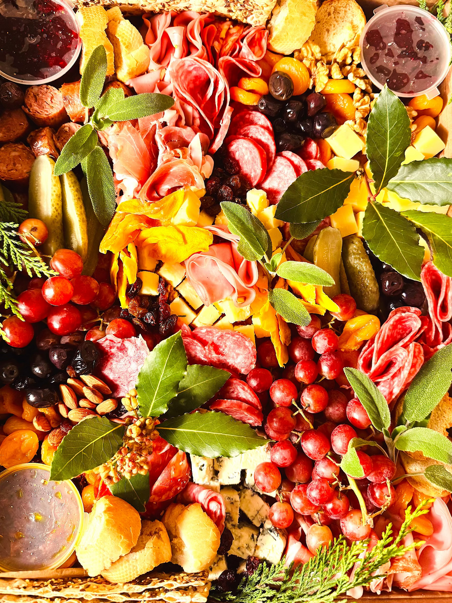 Christmas charcuterie Platter 5-10 | Ready To Eat | Artisanal | Award Winning| Hand Delivered